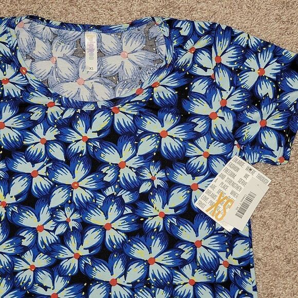 NWT Lularoe Classic T Bright Blue Flower Design Womens Size XS 2-4 - Picture 2 of 7